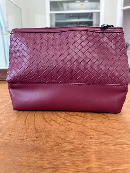 Joan & David Handbags - Joan & David Waffle Weave Toiletry Bag Burgundy